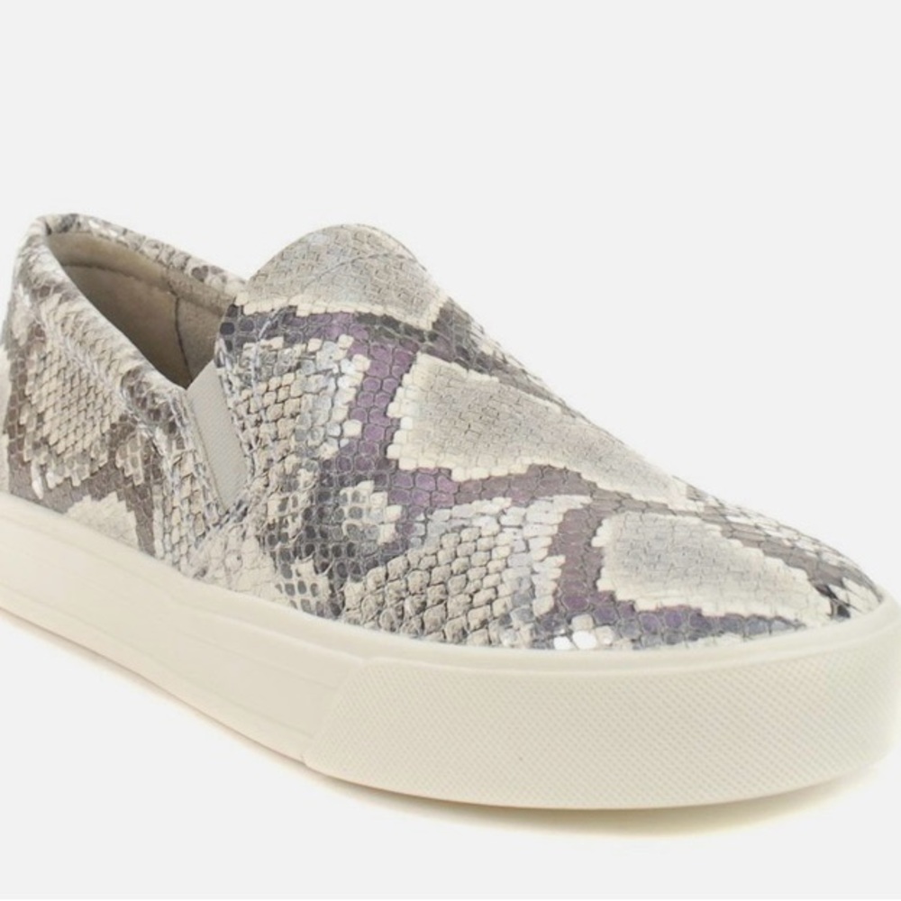 NWOT NATURALIZER AILEEN MERMAID SNAKE PRINT SNEAKERS 7.5 MED DISPLAY PAIR - Picture 4 of 14